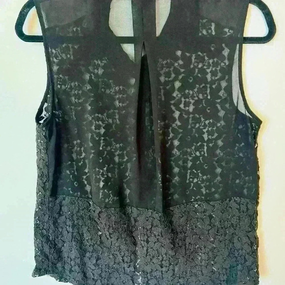 NEW! Kimchi Blue Sleeveless Lace Sheer Top. - Picture 2 of 5
